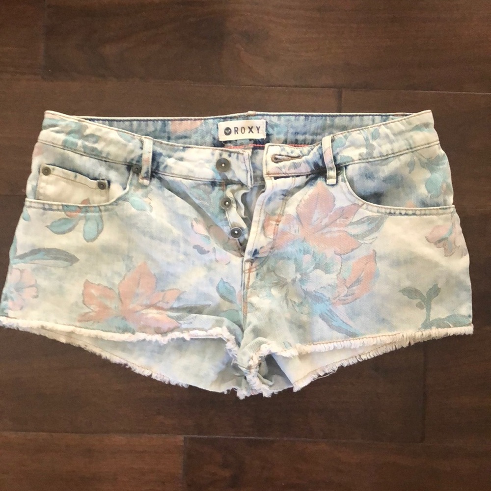 Roxy denim shorts Hawaiian flower print-